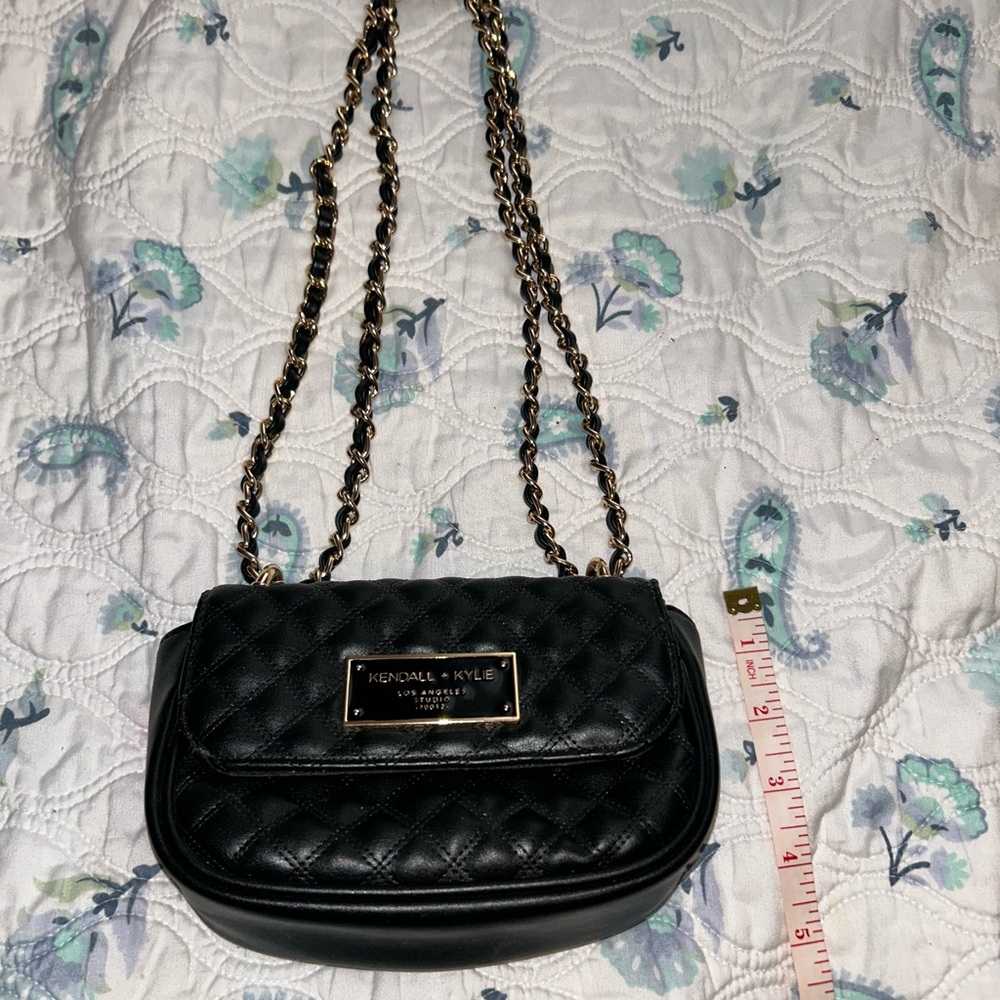 Kendall & Kylie Black Quilted Crossbody Bag